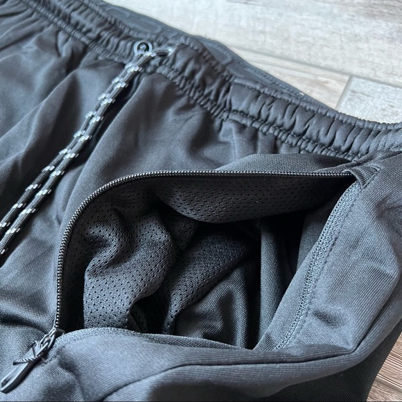 NWT Men’s Grey Spyder Active Performance Joggers - Picture 4 of 11